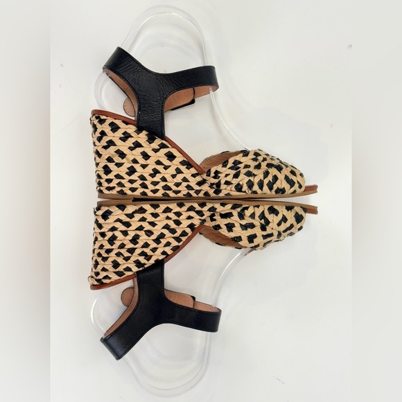 Robert Clergerie Black and Tan Wedge rattan Sandals with Ankle Strap size 8 - Picture 5 of 8